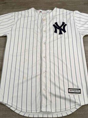 Majestic MLB licensed Aaron Judge 99 Yankees Replica Jersey Youth Size XL 18-20